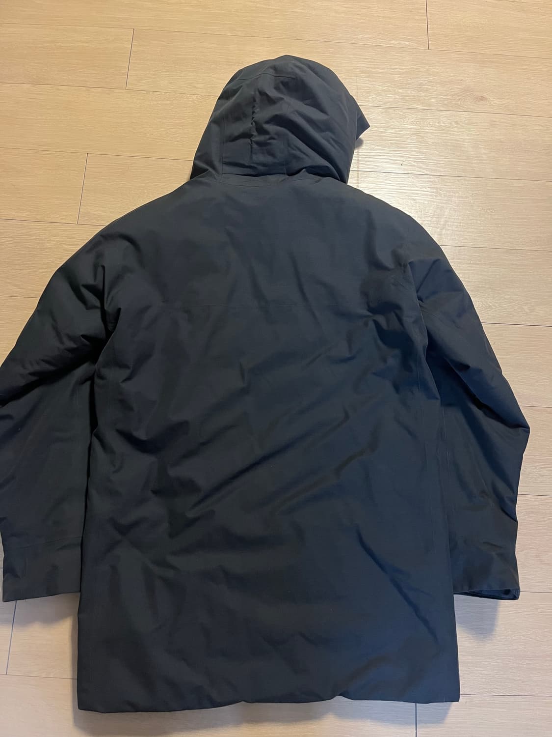 아크테릭스 써마 다운 파카 블랙 M 상품이미지8