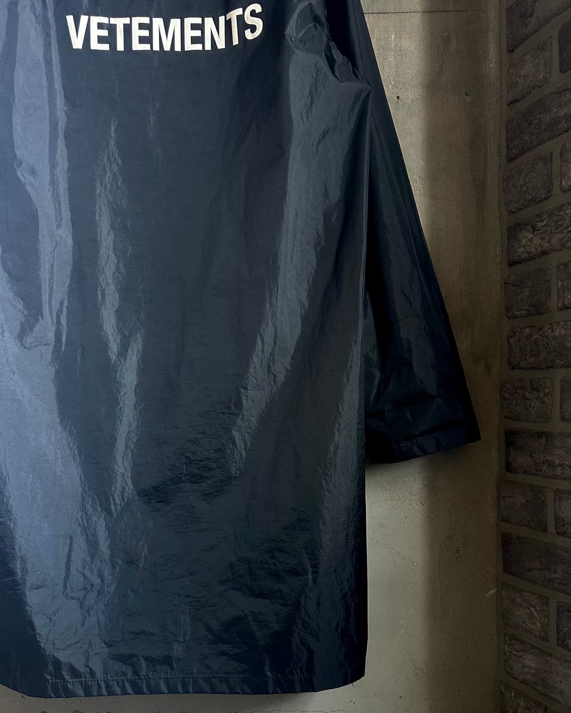 베트멍 VETEMENTS 레인 코트 상품이미지6