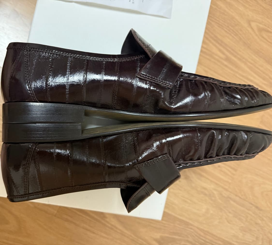 더로우 the row eel skin loafer 버건디 42사이즈 상품이미지2