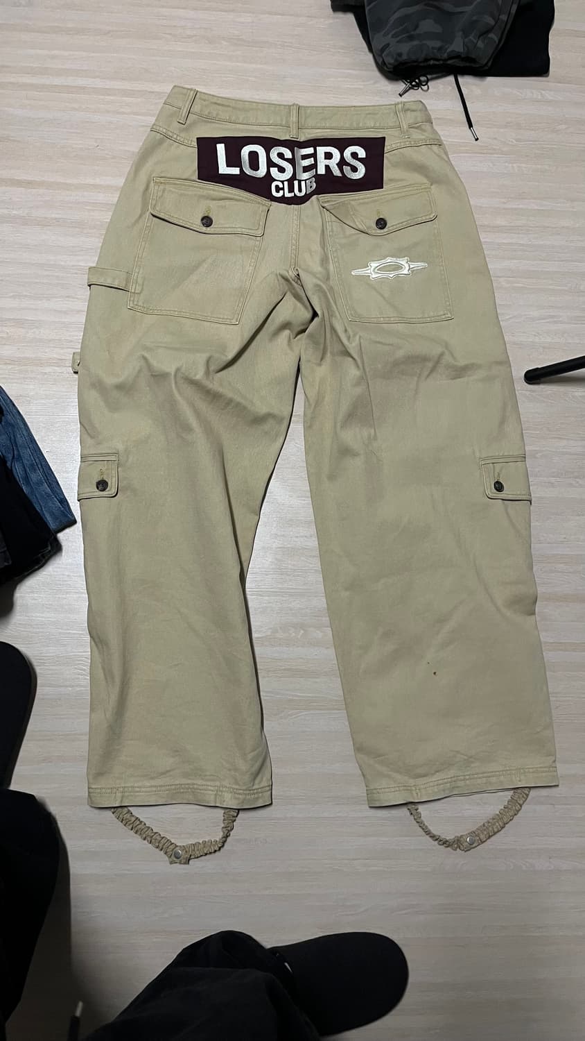 루저스클럽 베이지L팝니다 상품이미지2