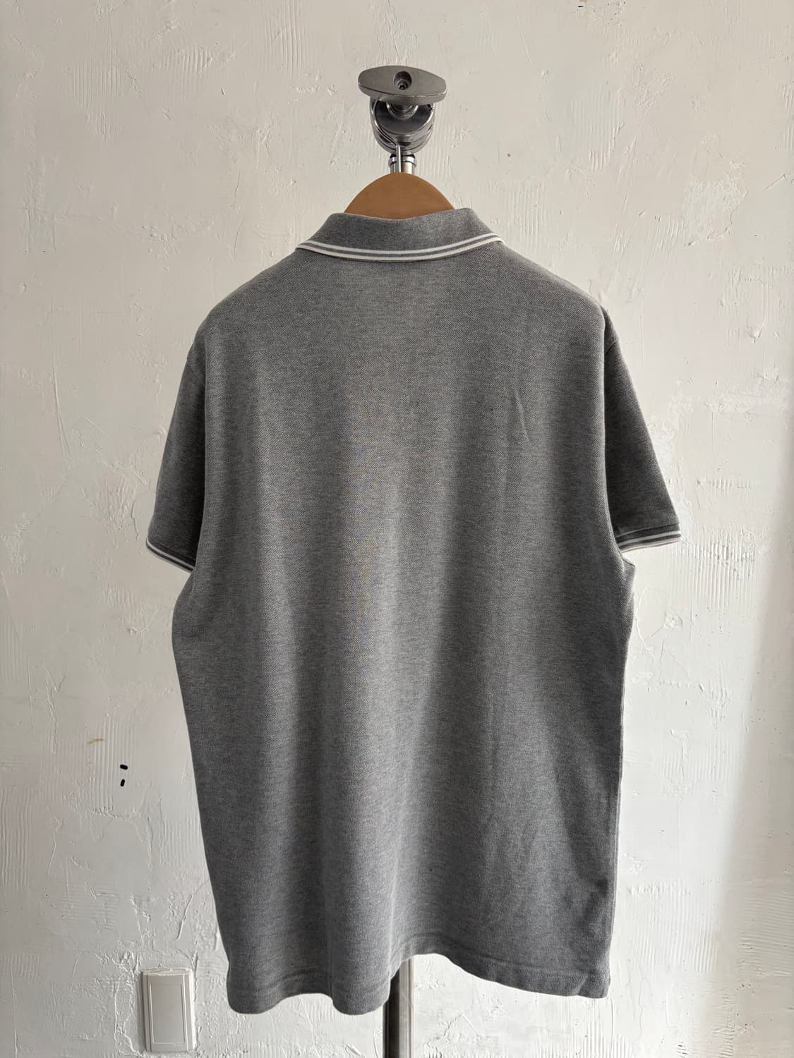 Moncler 몽클레르 그레이 카라 티셔츠 상품이미지7