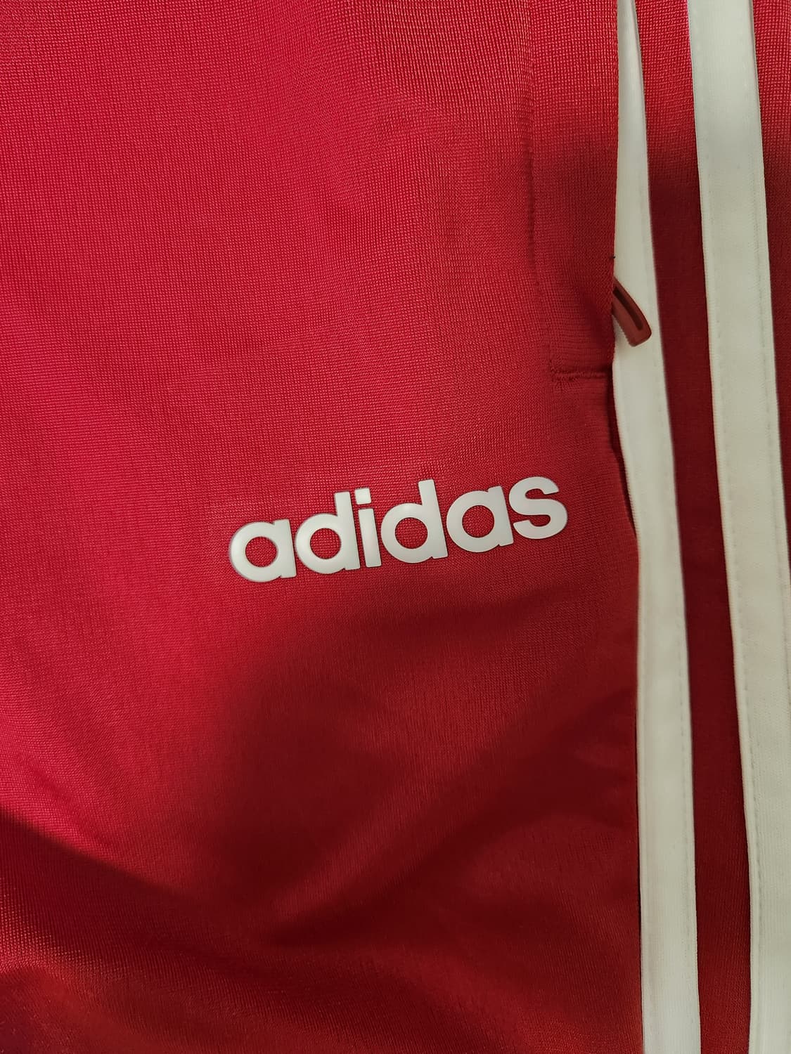 아디다스 에센셜 3S T 트랙 팬츠 TRIC EI4886 사이즈L

약간 상품이미지6