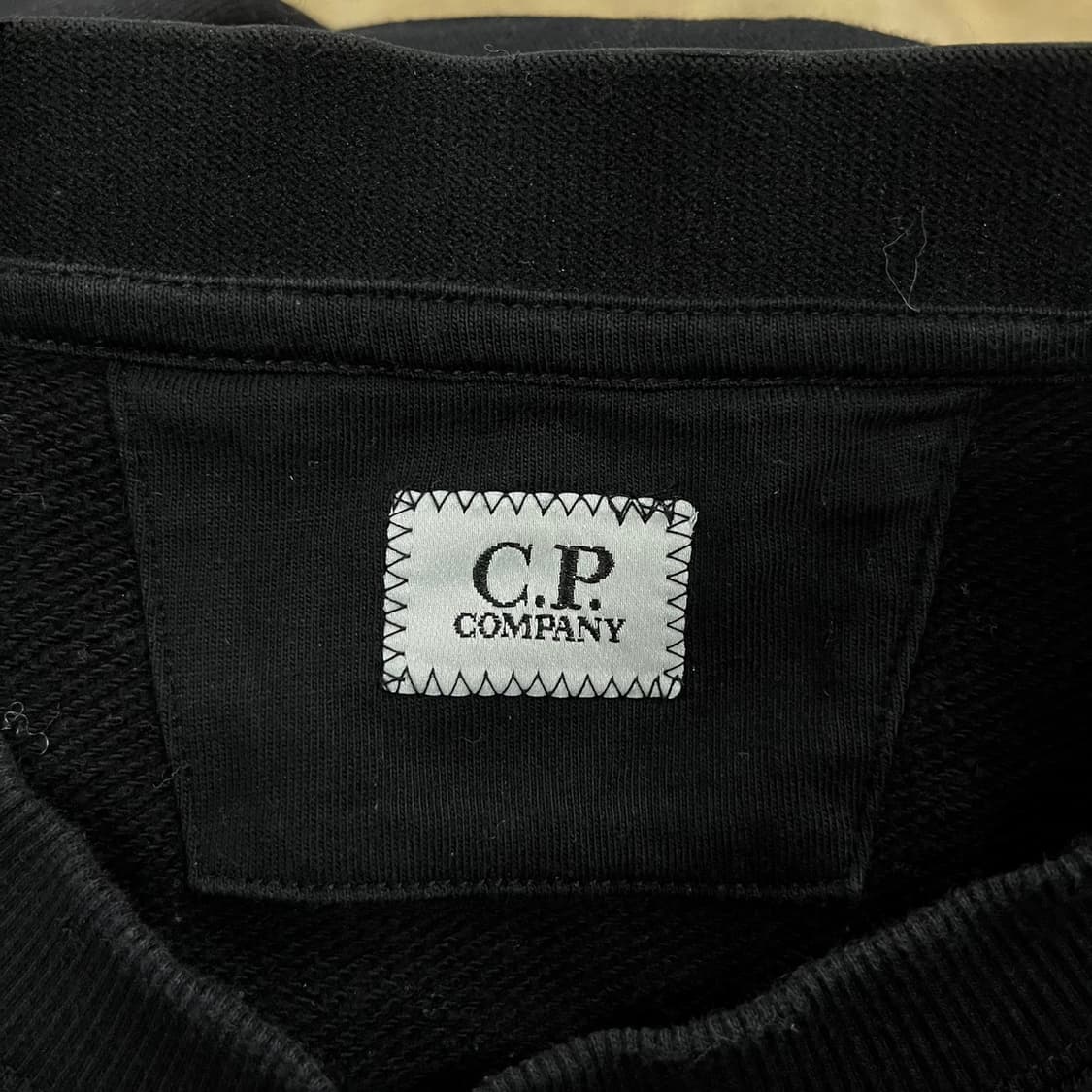[정품/XXL] C.P.컴퍼니 렌즈 맨투맨 블랙 b14 상품이미지5