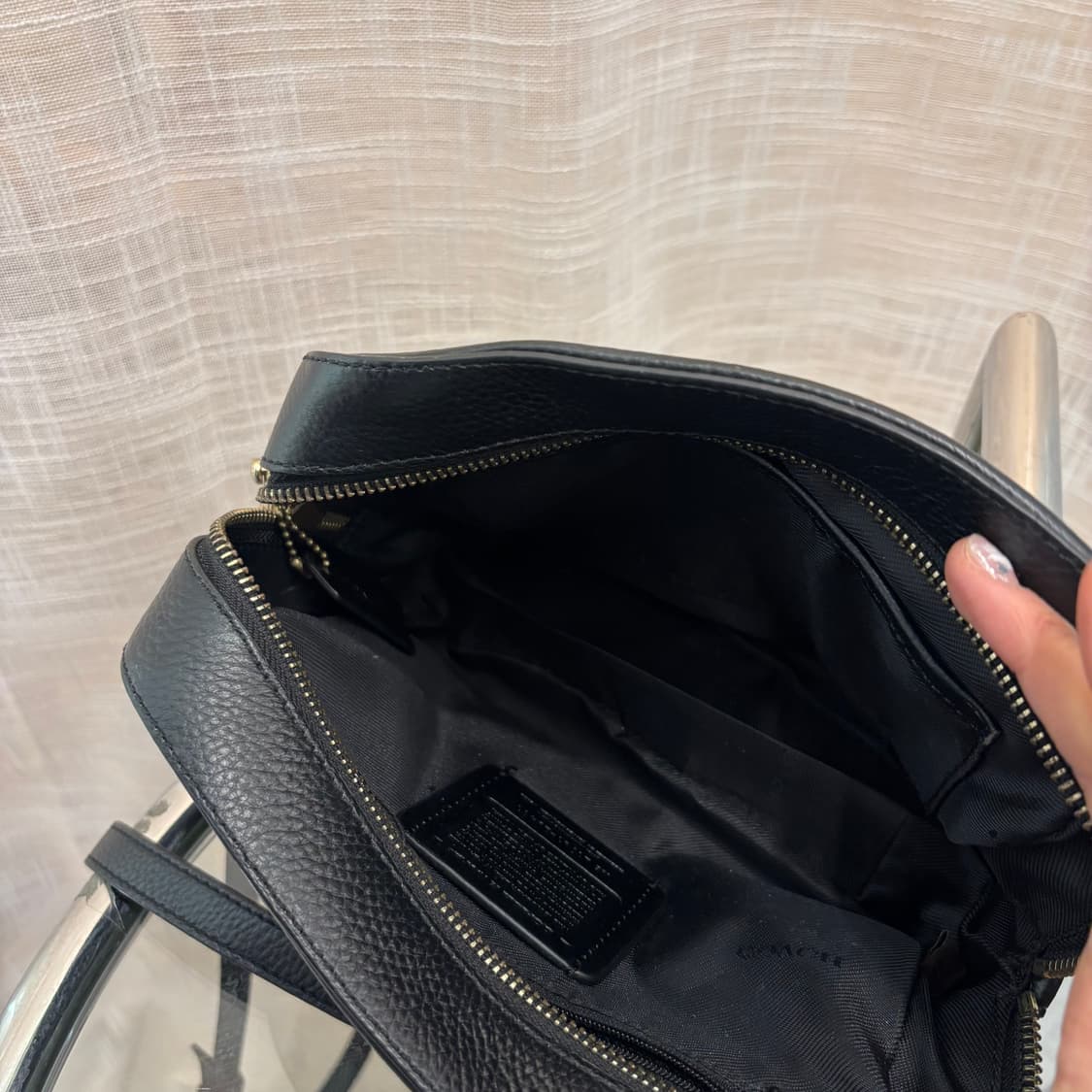 정품 코치 태슬 카메라 크로스백     상품이미지8