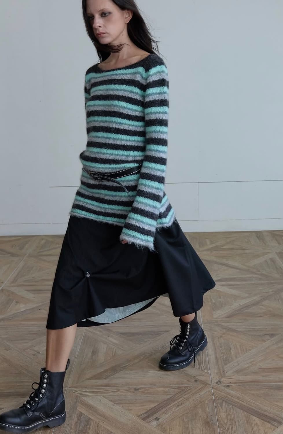 헤레틱 니트 STRIPE HAIRY KNIT 차콜  상품이미지2