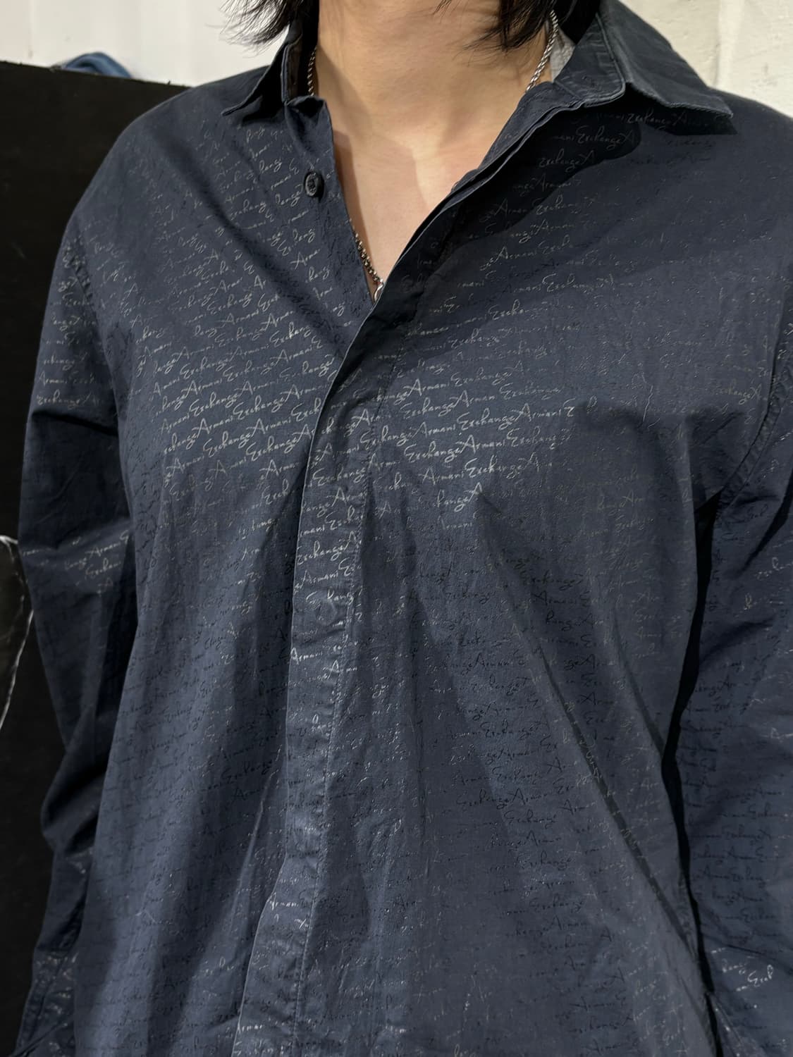 아르마니 익스체인지 패턴 셔츠 고딕 블랙 오버핏 셔츠 M 상품이미지3