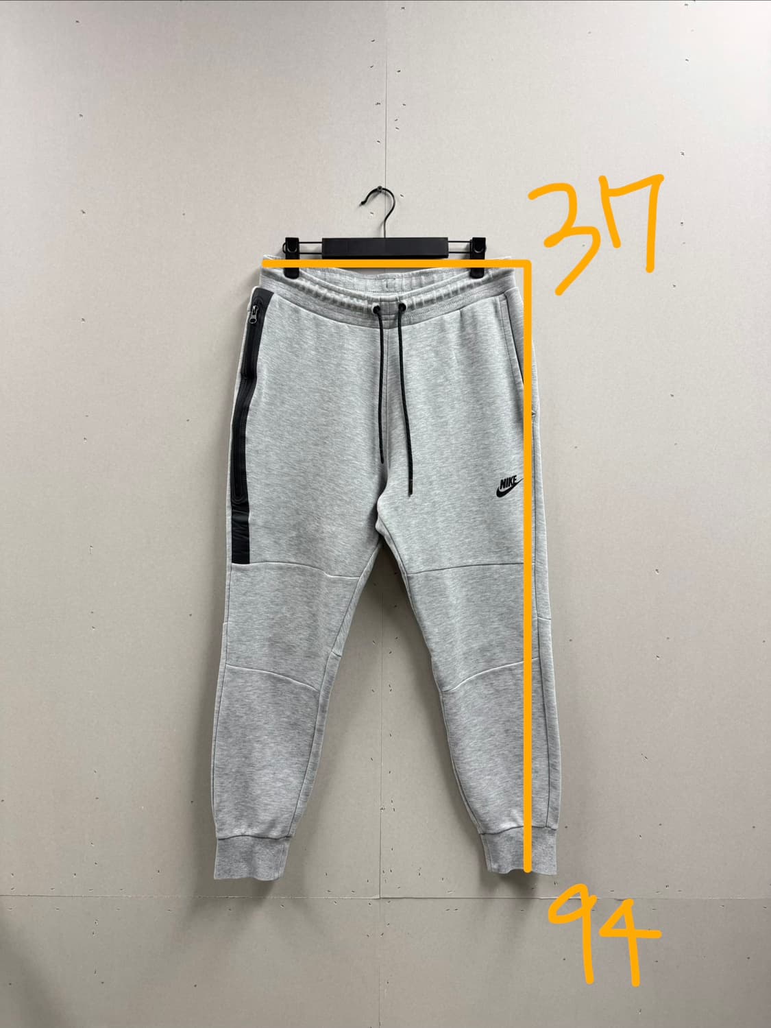 남성 M / 나이키 테크팩 조거팬츠 그레이 상품이미지2