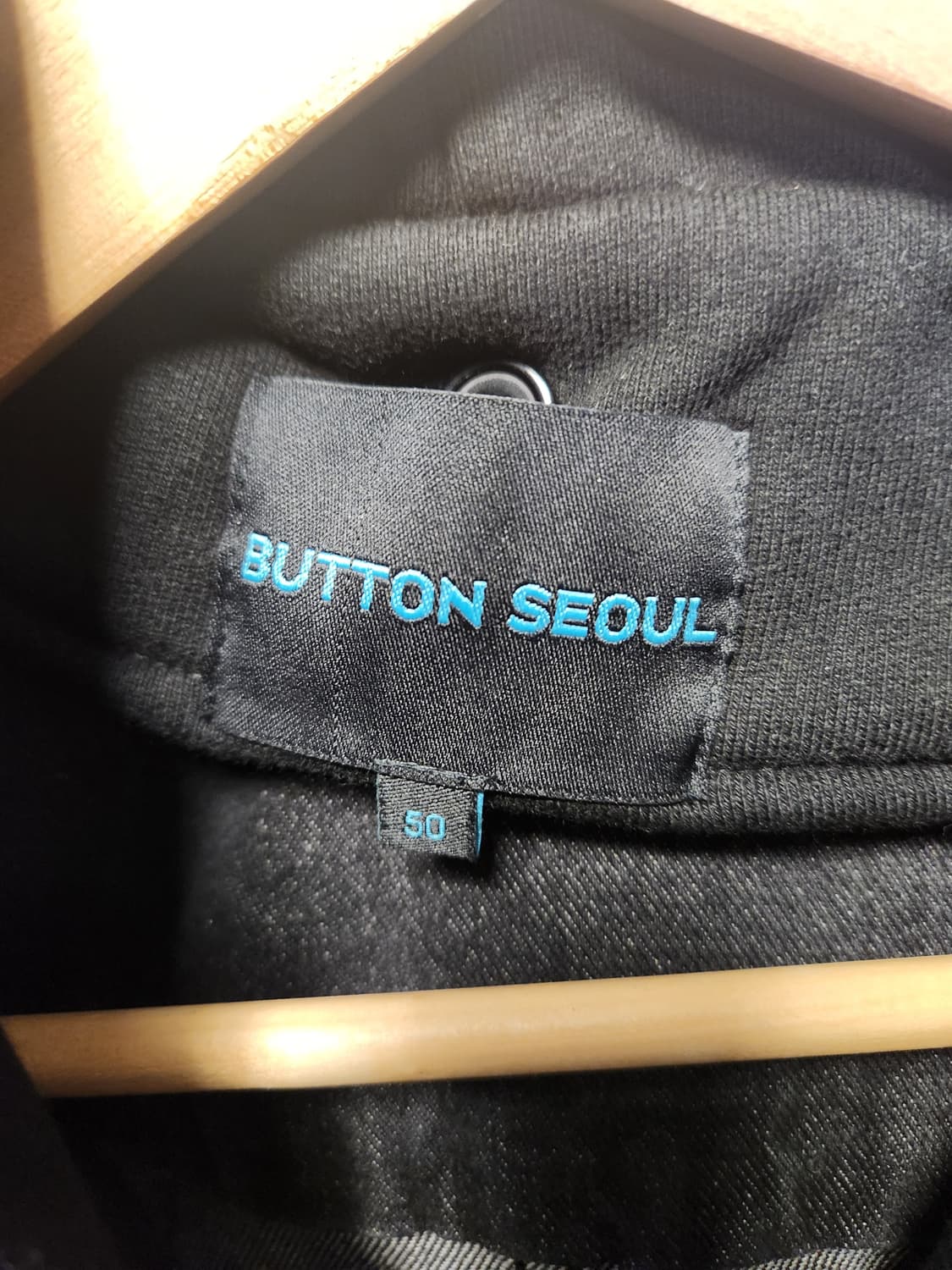 버튼서울(Button Seoul) 디테쳐블 후드 트러커 데님 자켓 50 상품이미지3