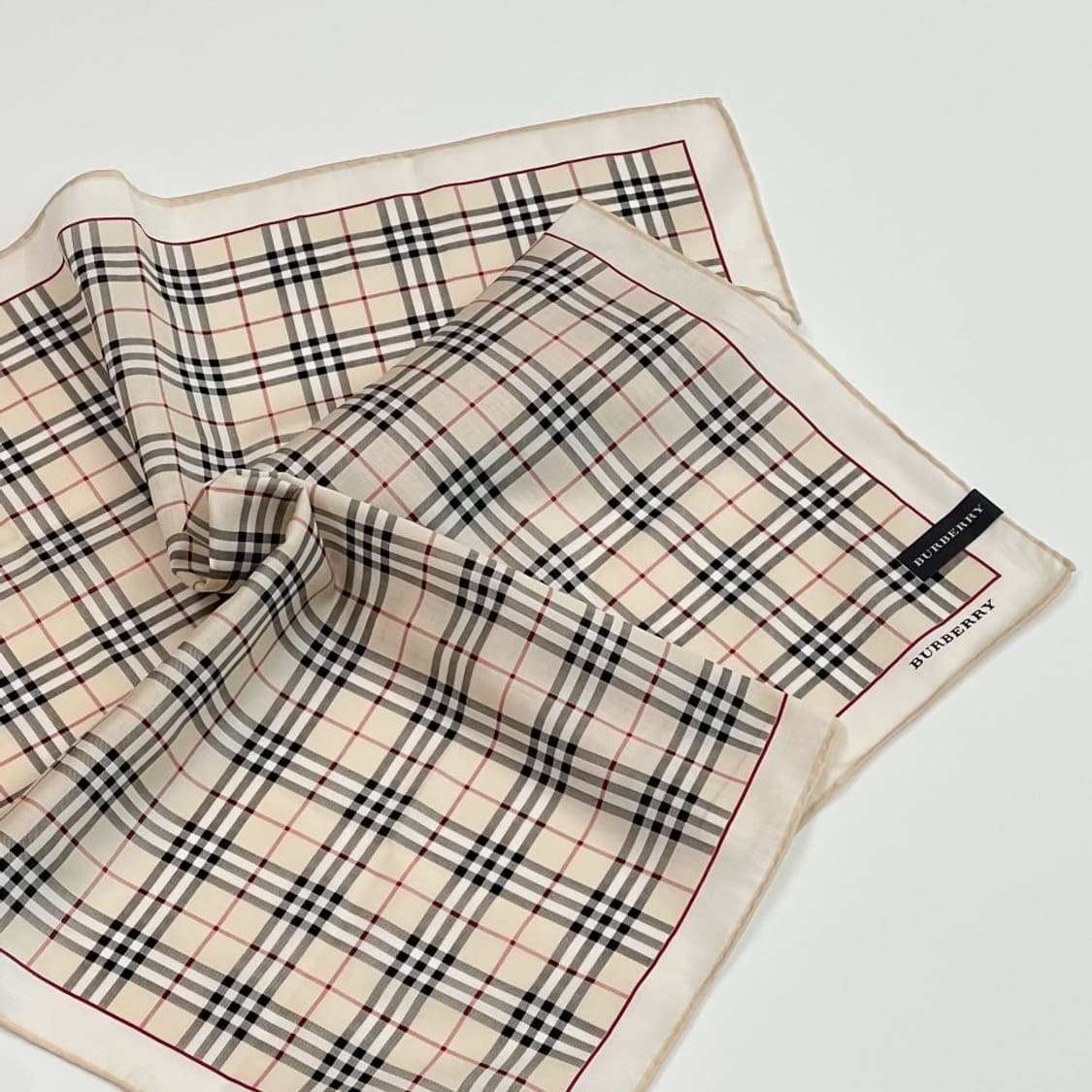 (새상품) burberry/ 버버리 쁘띠스카프 손수건 상품이미지1