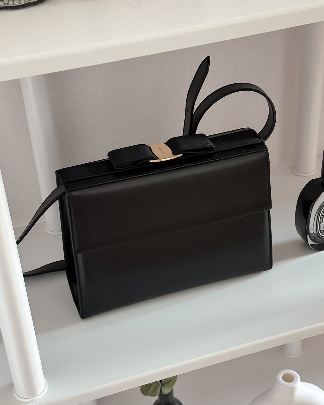 페라가모 바라 크로스백 상품이미지3