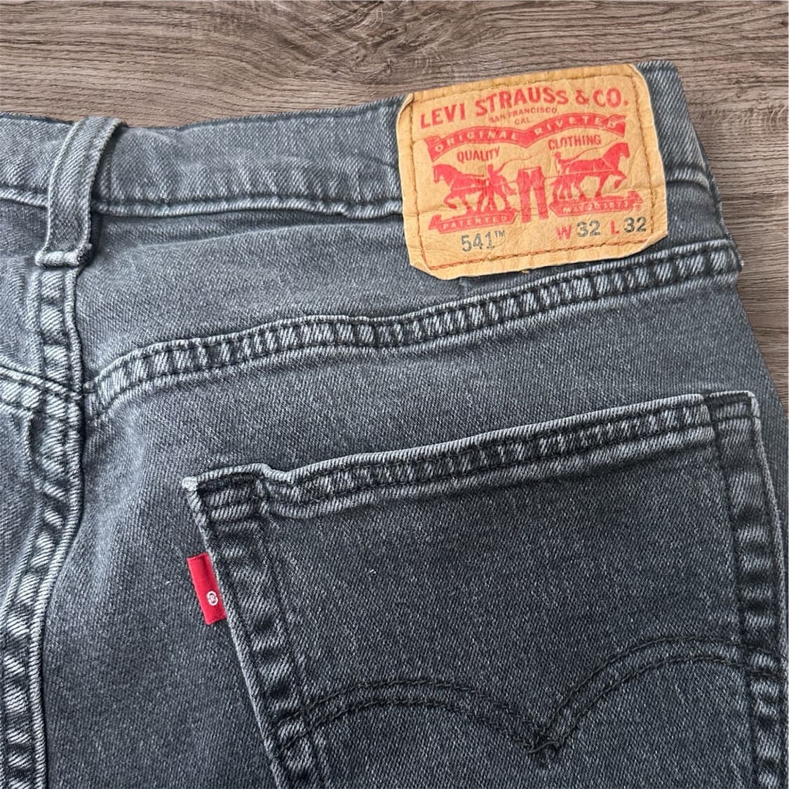 리바이스 541 에슬레틱 테이퍼드 핏 W32 x W32 블랭크 탭 상품이미지5