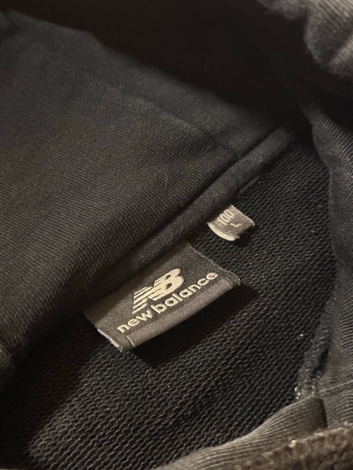 뉴발란스 후드티(검은색) 상품이미지3