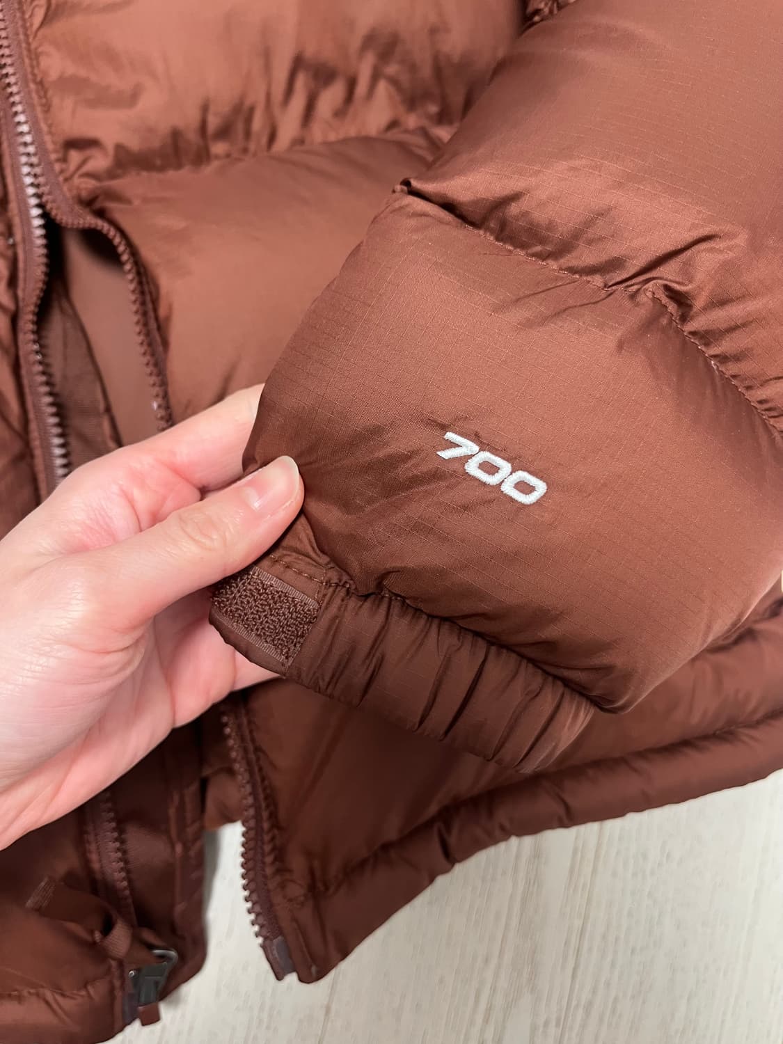 노스페이스 1996 레트로 눕시패딩 다크오크 상품이미지5