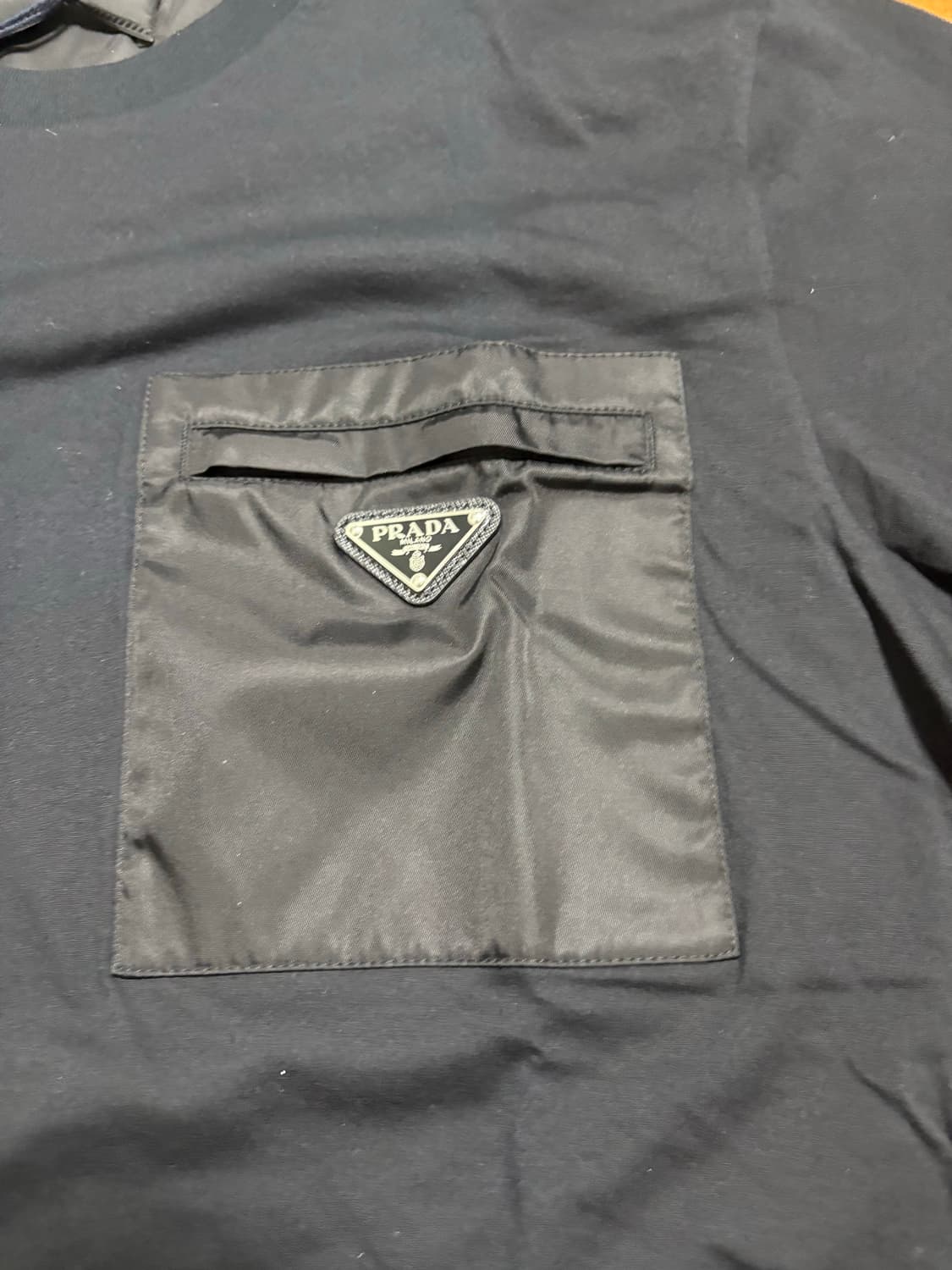 [새상품] 프라다 리나일론 저지 티셔츠 L사이즈 상품이미지2
