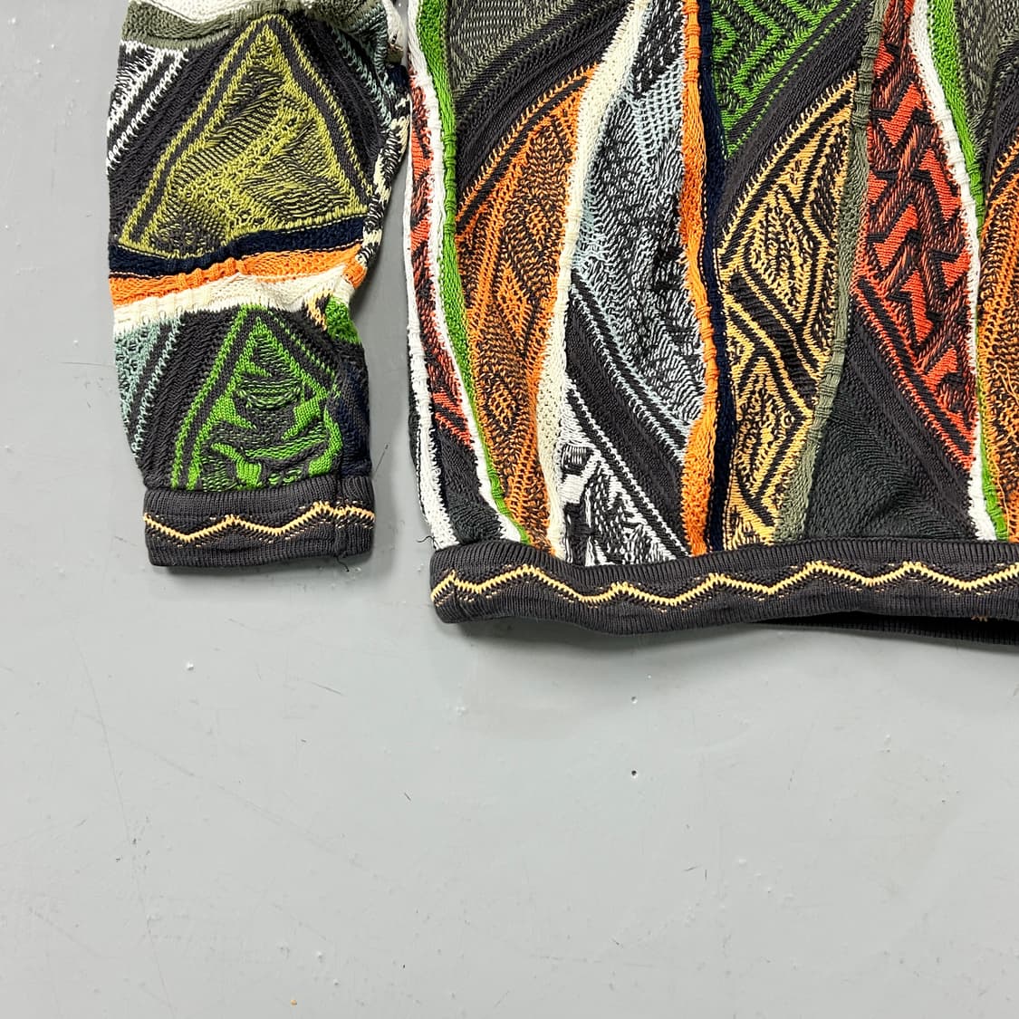 80‘s 쿠지 3D 케이블 니트  상품이미지4