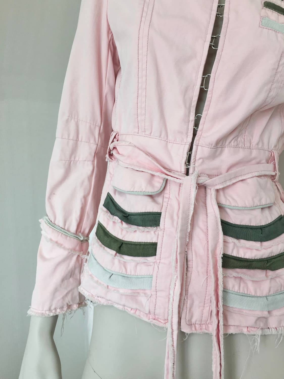 Marc Jacobs distressed Baby Pink Jacket 상품이미지5
