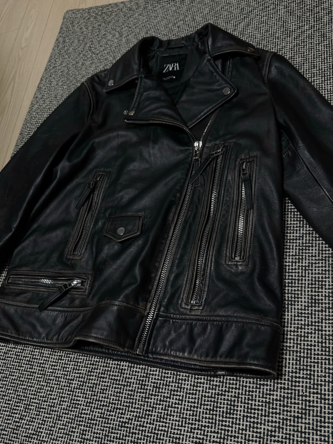 Zara 레더 자켓 상품이미지1