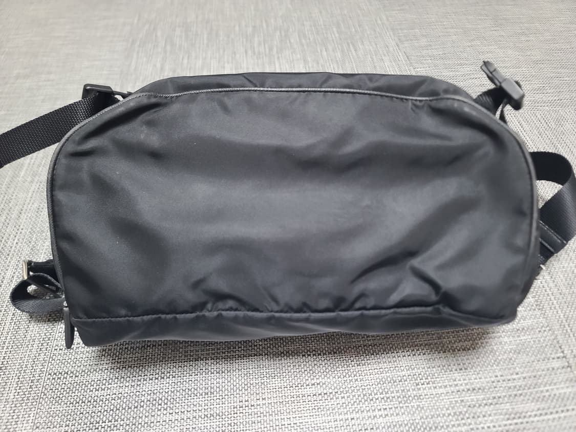 프라다 바이커백 라지 2vh991 메신저백 크로스백 상품이미지7