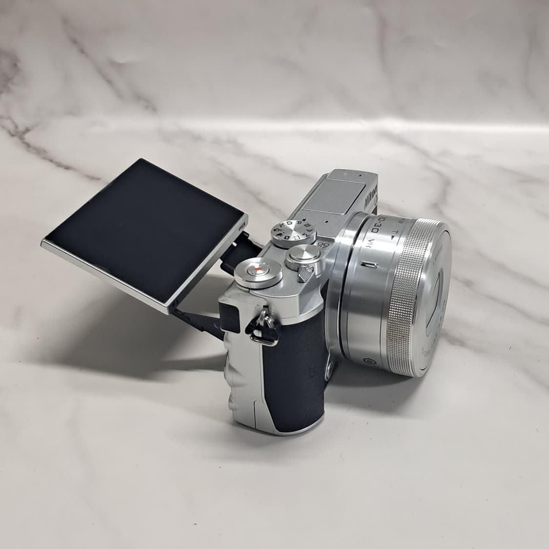 블핑지수&풀박스) Nikon1 J5 미러리스 /10-30mm 렌즈 상품이미지5