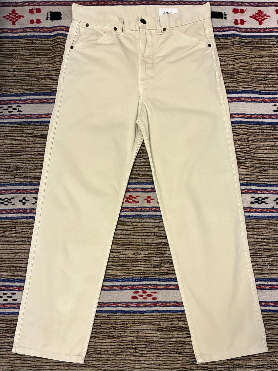(48)LEMAIRE 르메르 에크루 스트레이트 데님팬츠 크림 상품이미지1