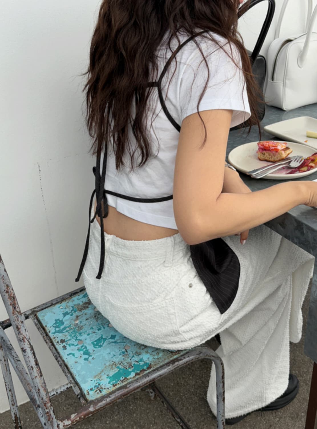 바이무드 스트라이프 슬리브 블라우스 뷔스티에 차콜 상품이미지3