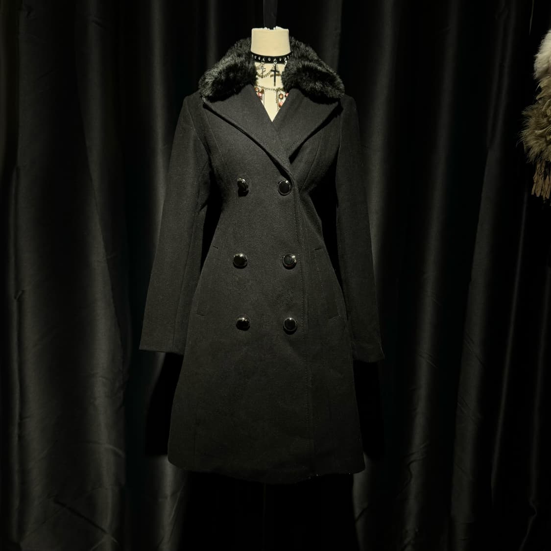 리본 포인트 히메갸루 롱코트 상품이미지1