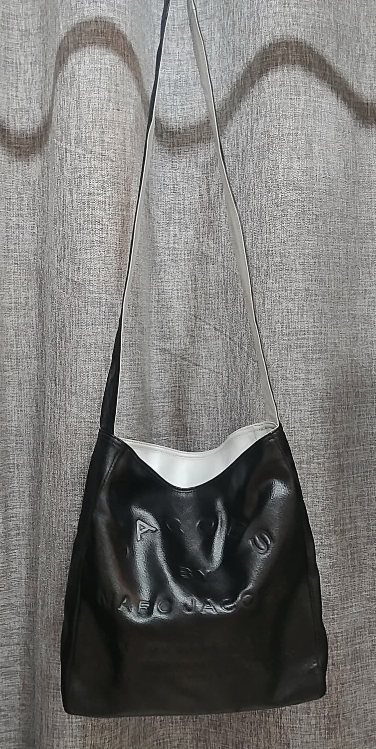 마크바이 마크제이콥스 리버서블 소가죽 숄더크로스백 상품이미지2