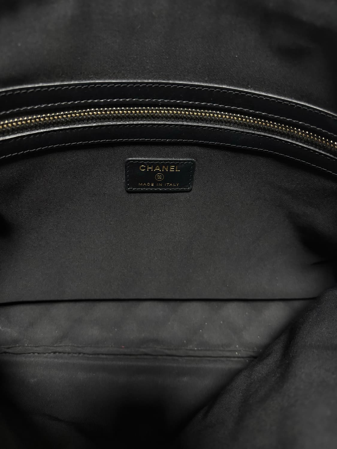 [28번대] 샤넬 보이 클러치백 금장 캐비어 라지  상품이미지8