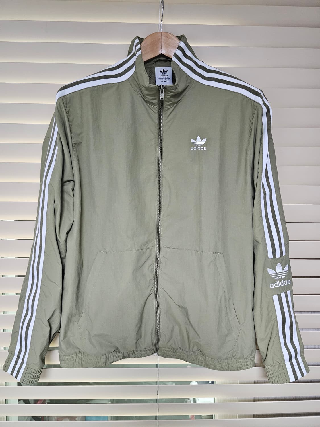 아디다스 아디컬러 클래식 락업 카키 트랙탑 셋업 L 상품이미지2