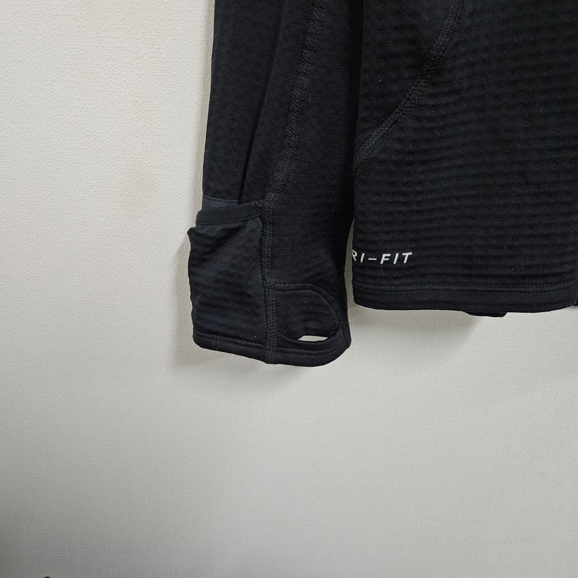 L 100) 나이키 드라이핏 러닝 기모 드릴탑 반집업 긴팔티 상품이미지3