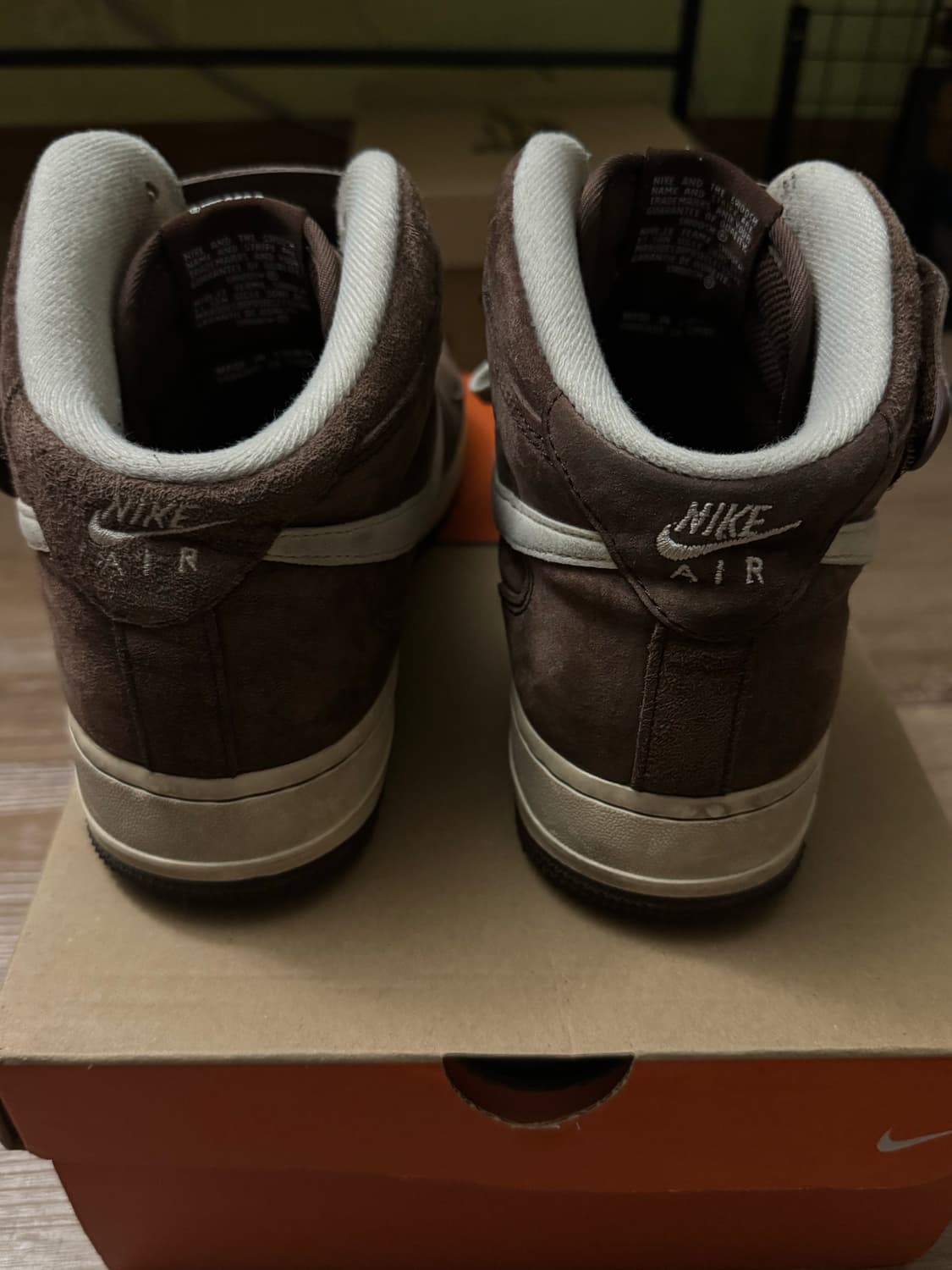나이키 에어포스 1 미드 07 QS 초콜릿 265 판매  상품이미지4