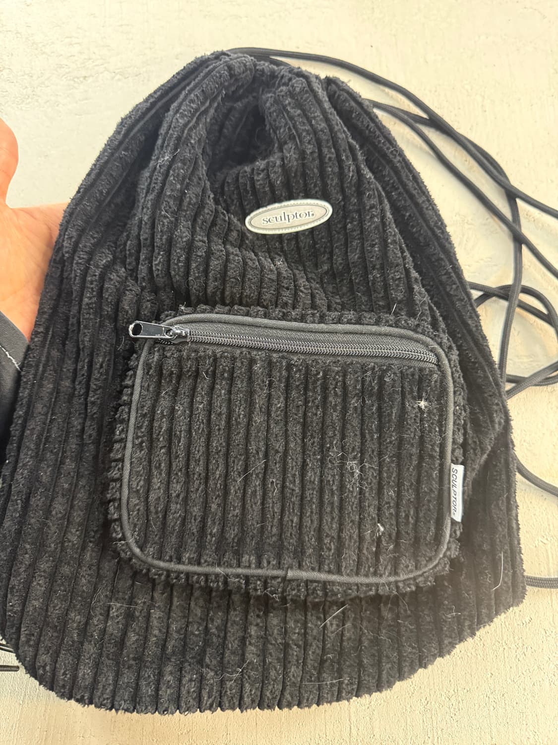 SCULPTOR 블랙 코듀로이 복조리 백팩 상품이미지4