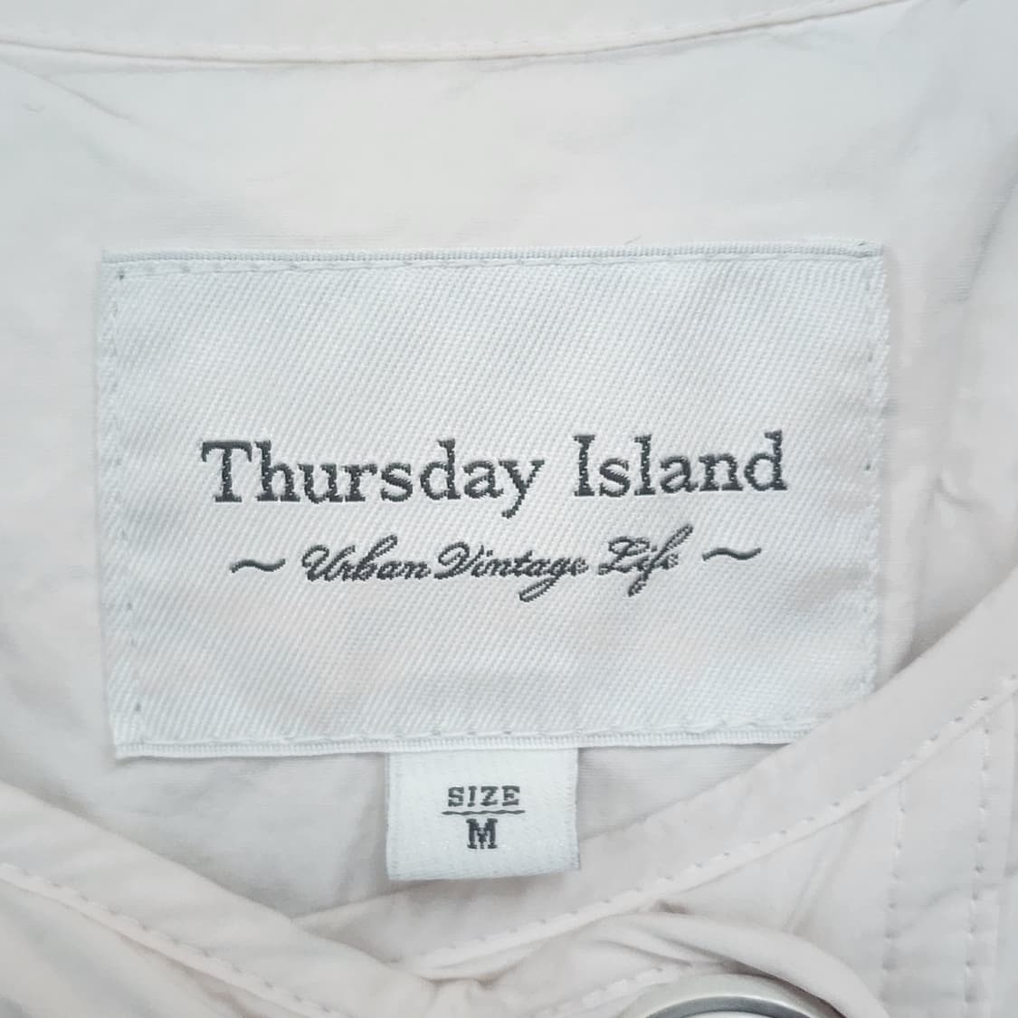 Thursday Island 구스 경량 패딩 점퍼 상품이미지3