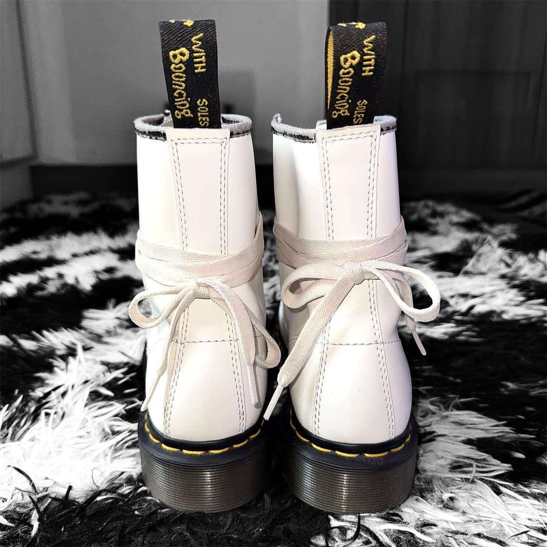 Dr. Martens Jadon white boots 41 상품이미지5