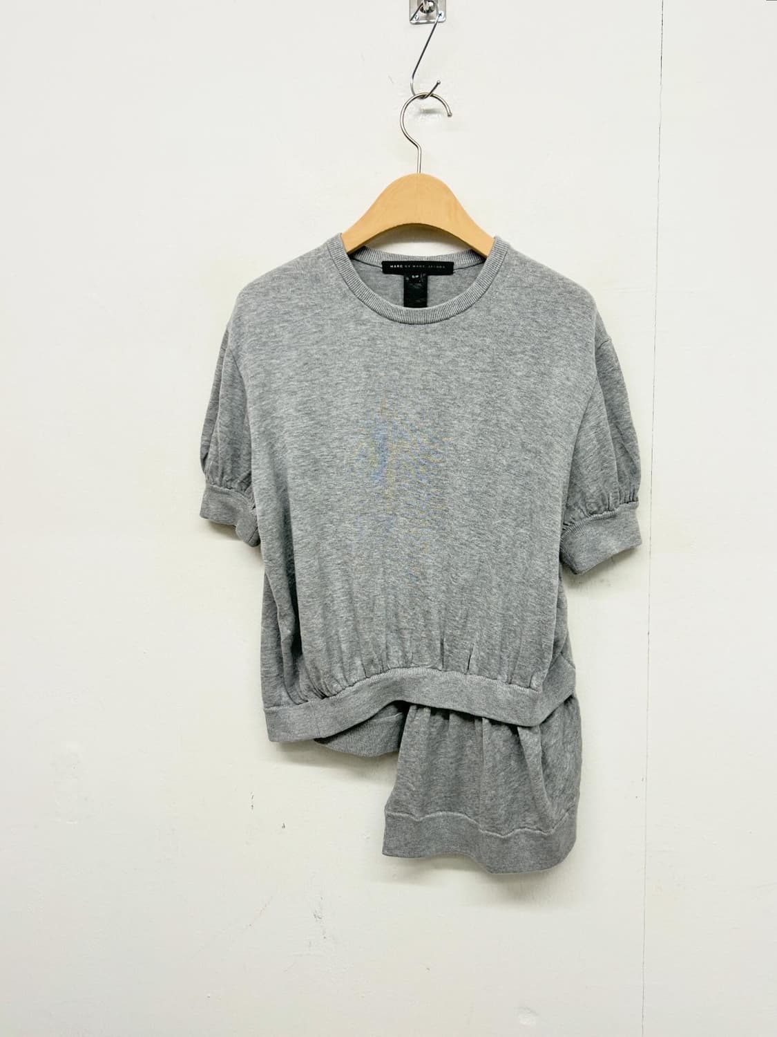 마크제이콥스 그레이 레이어드 반팔  상품이미지1