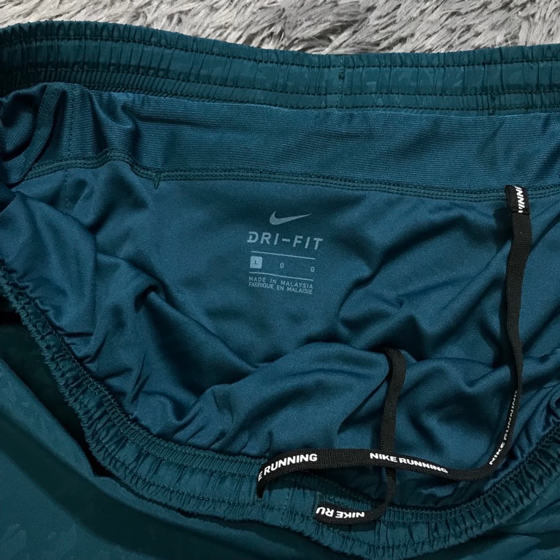 [[여성 L, A급] 나이키(NIKE) 드라이핏 러닝 쇼츠p225 상품이미지5