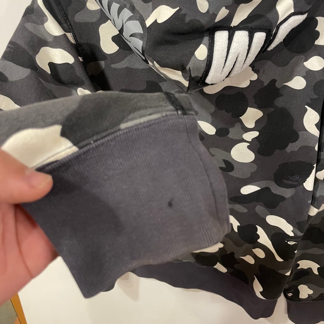 베이프 시티카모 샤크후드집업 m 상품이미지6