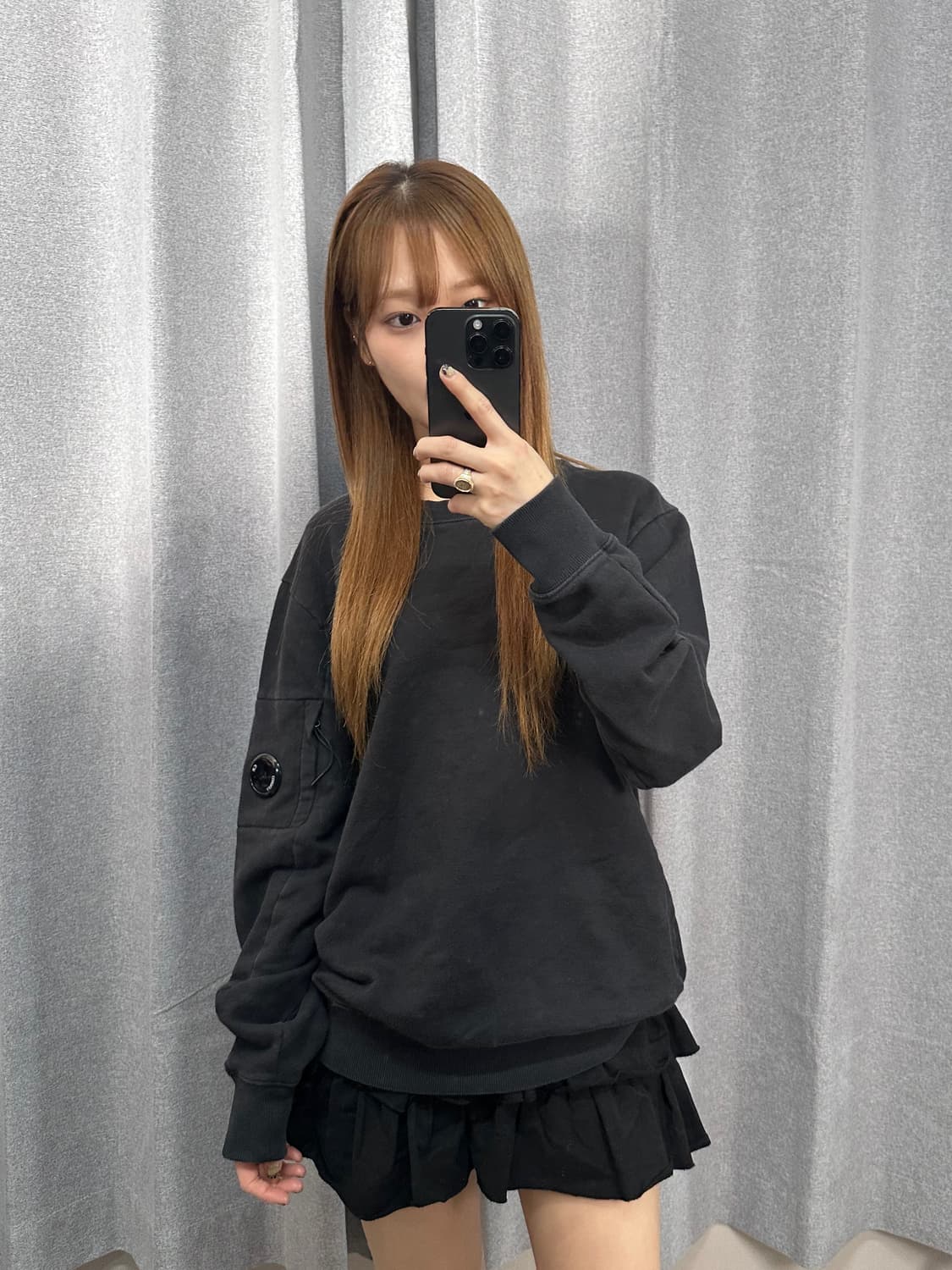 [정품]씨피 컴퍼니 렌즈 맨투맨 블랙 상품이미지3