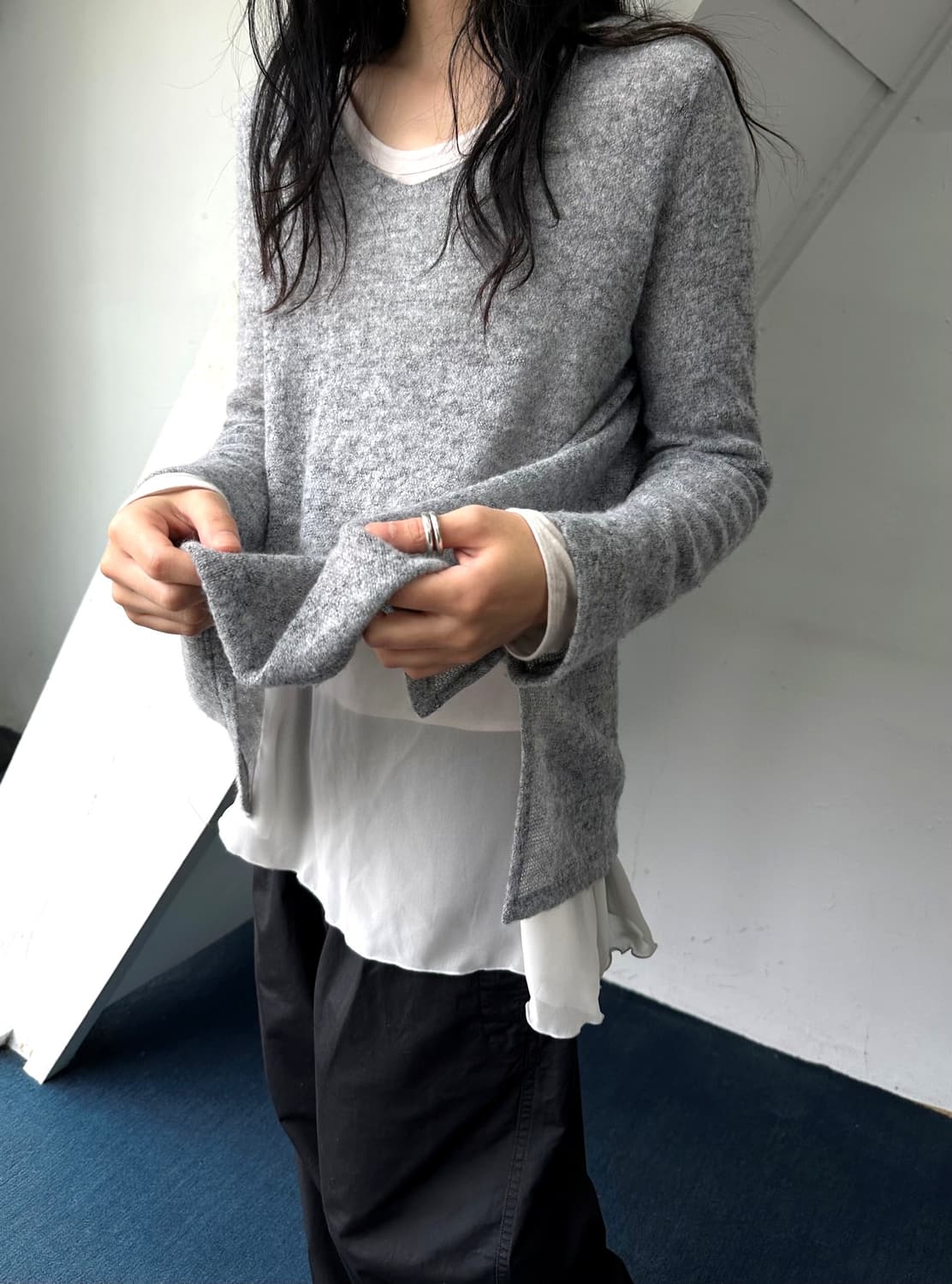 Layered design L/S loose knit top 상품이미지8