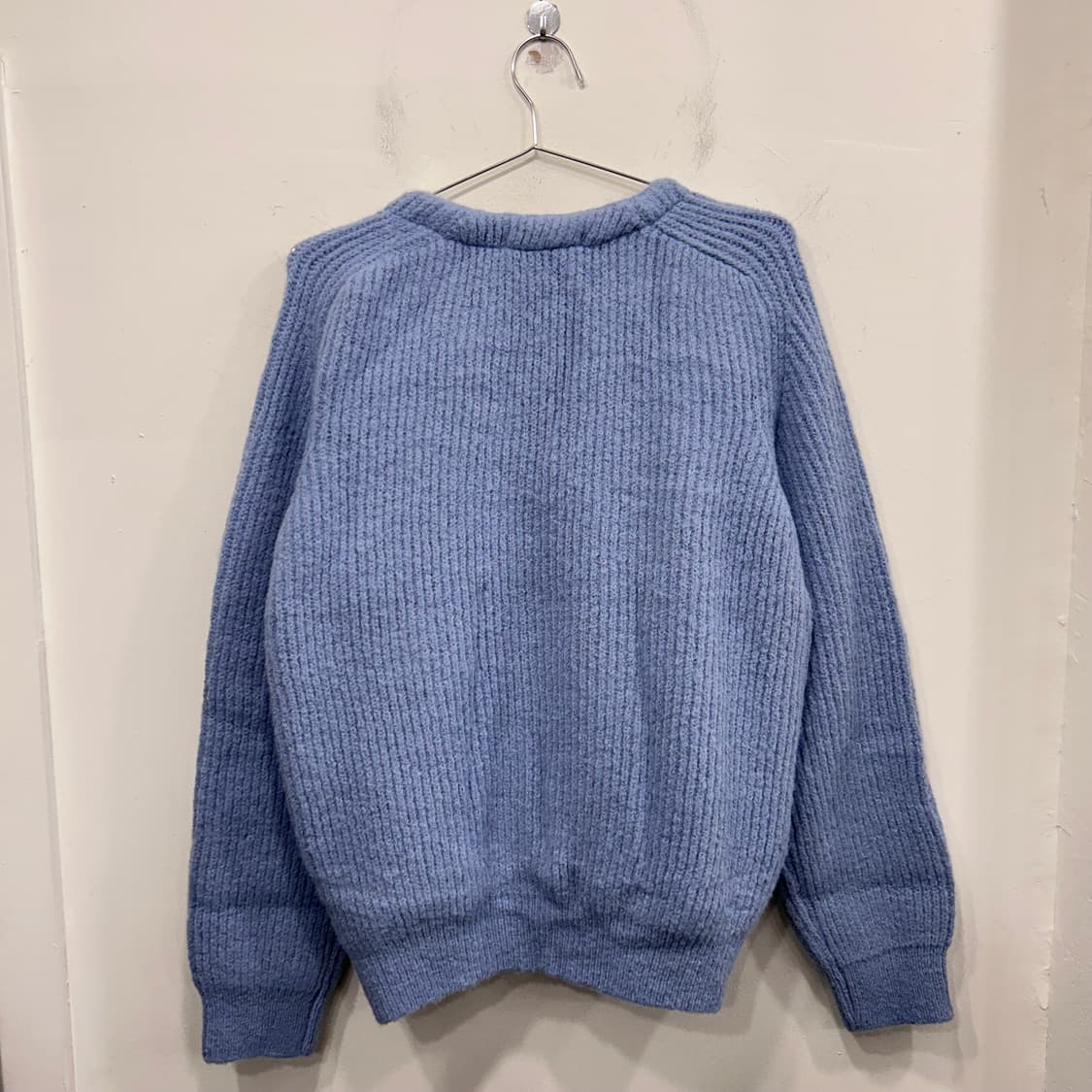 SOMEWHERE BUTTER 부클 버튼 브이넥 가디건 상품이미지5