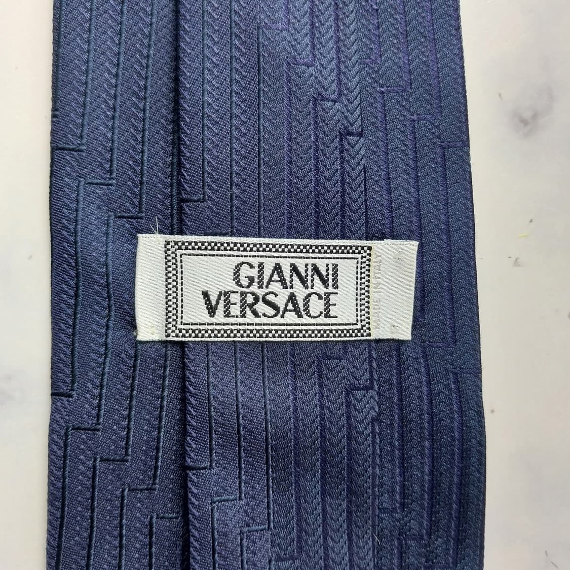 지아니 베르사체 실크 네이비 자카드 넥타이 9.5cm A+등급 K2557 상품이미지9