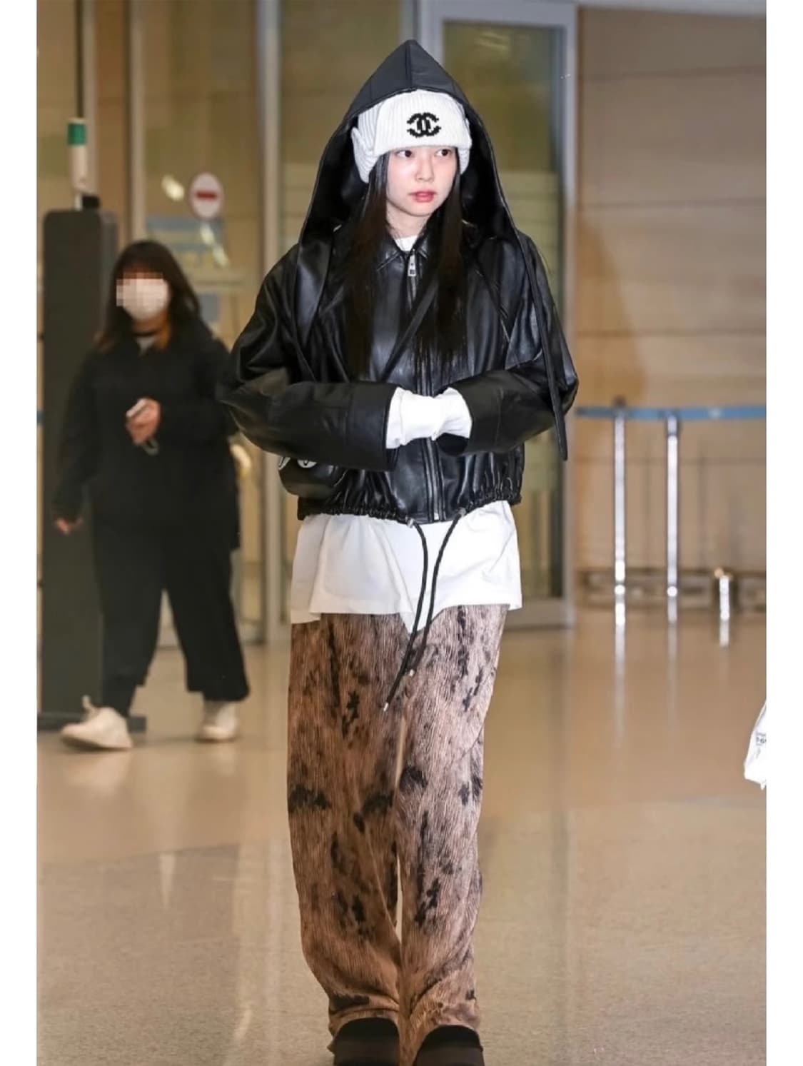  ENOR SMUDGE VELOUR BANDING PANTS 베이지  상품이미지2