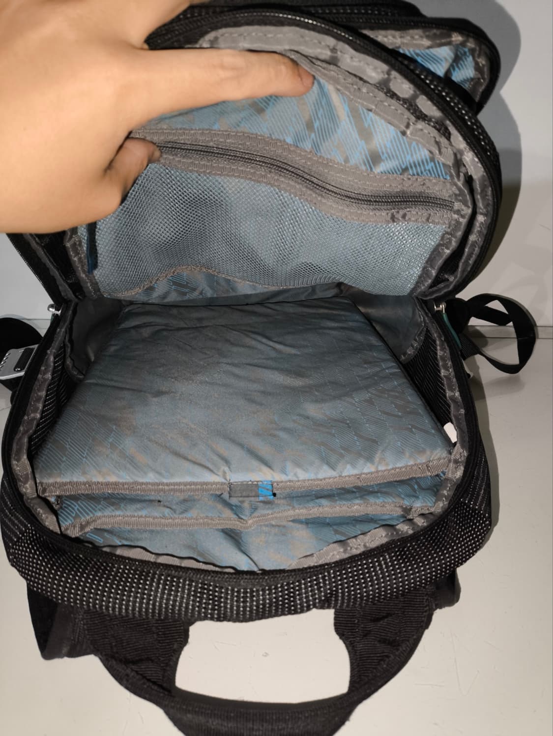 툴레 노트북 백팩 상품이미지9