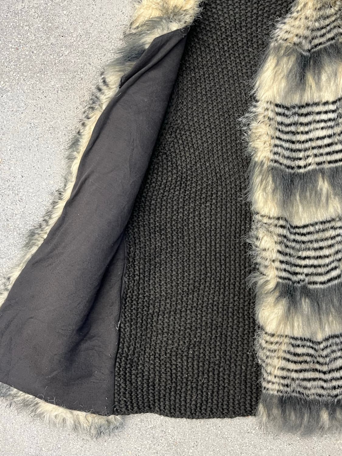 Stradivarius 퍼 니트 조끼 상품이미지4