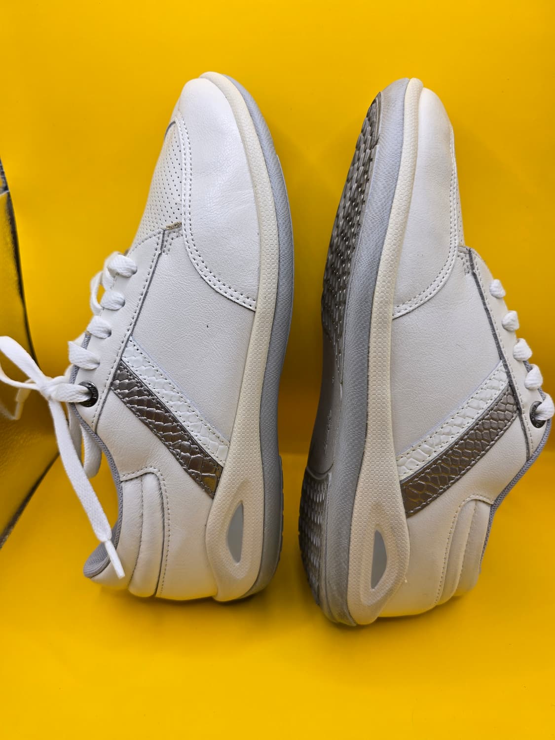 버팔로 남성 가죽 운동화 250 / 굽 약 3cm 상품이미지5