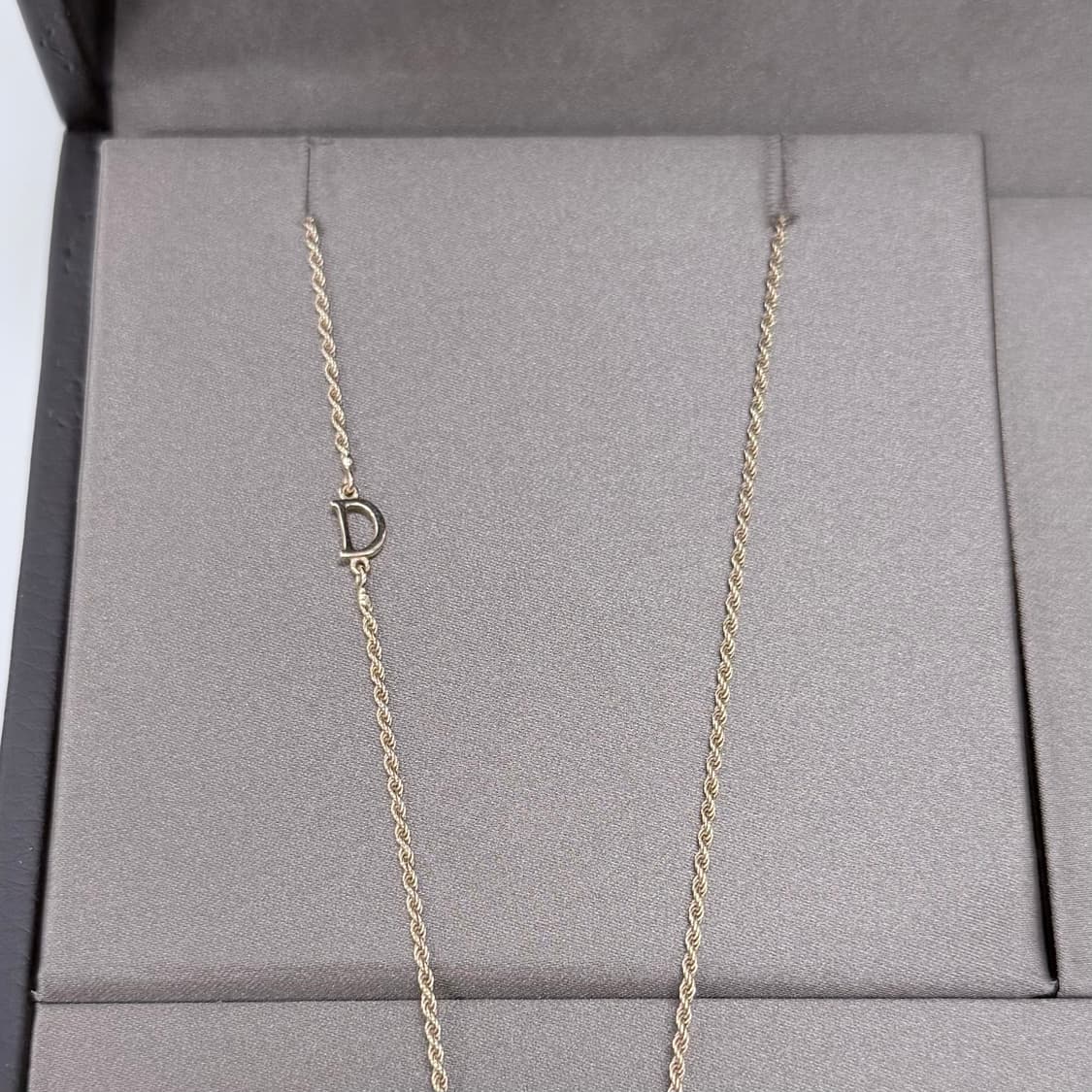 1100판매 [S+급/미디움] 다미아니 벨에포크 크라운 18k 목걸이 상품이미지9