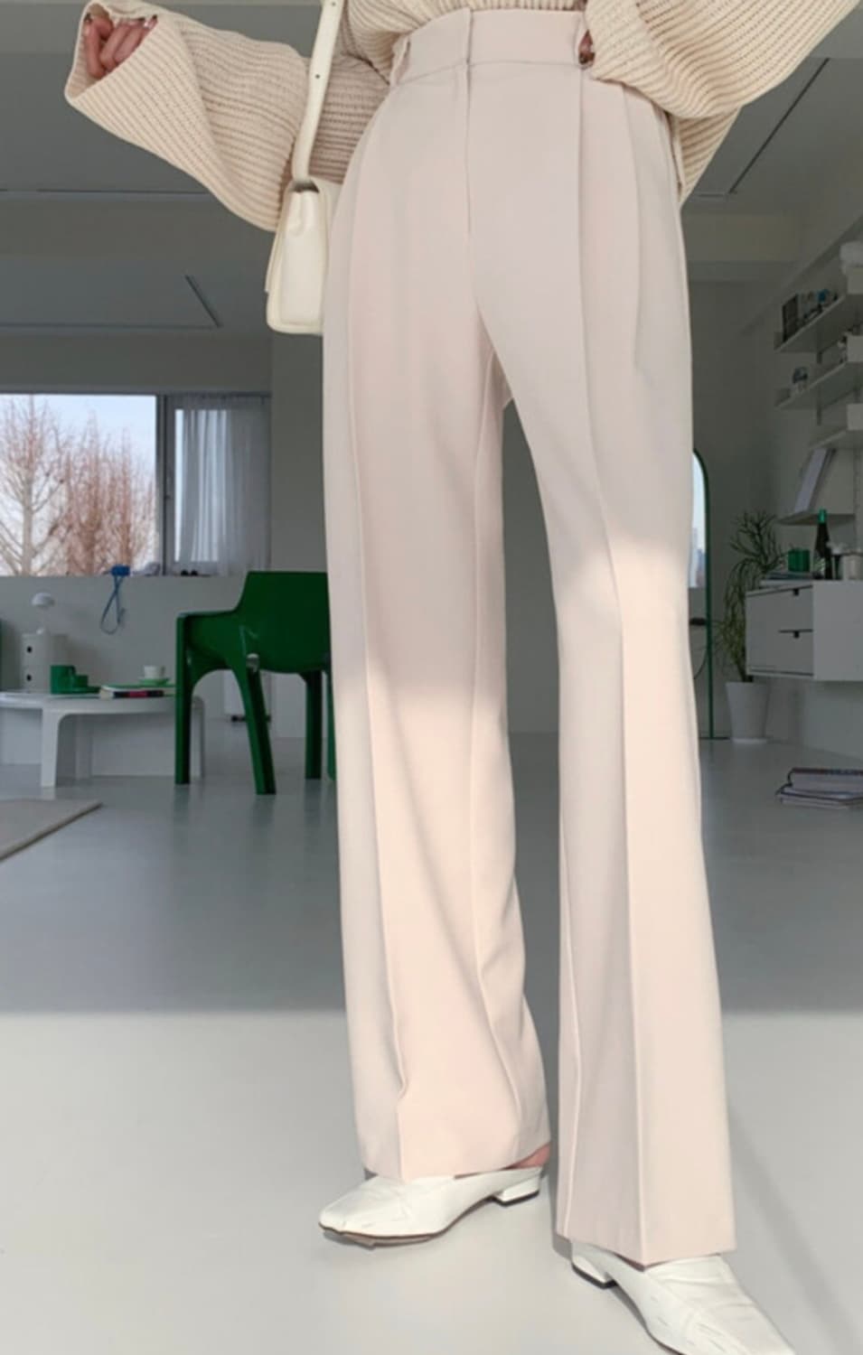 블랙 와이드 핀턱 슬랙스 상품이미지4