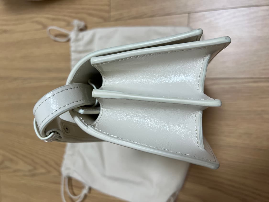 폴뉴아 미니백 상품이미지3