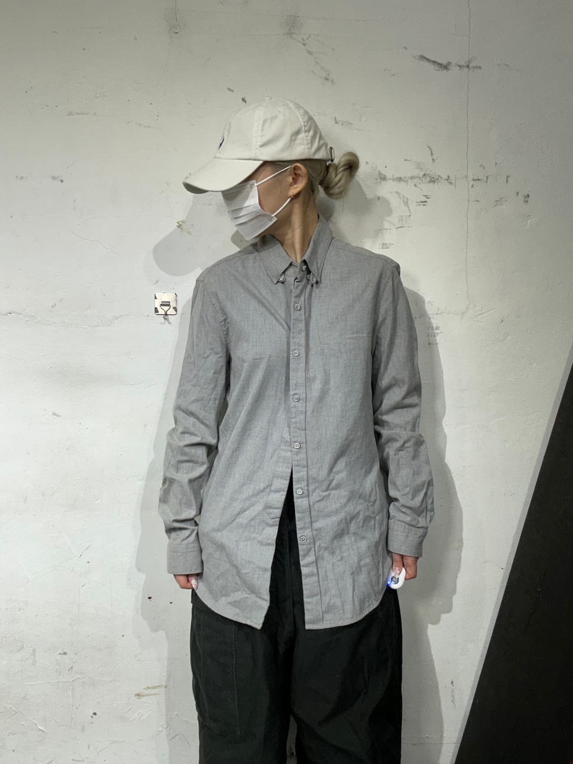 솔리드옴므 우영미 오버핏 그레이 셔츠 100  상품이미지3