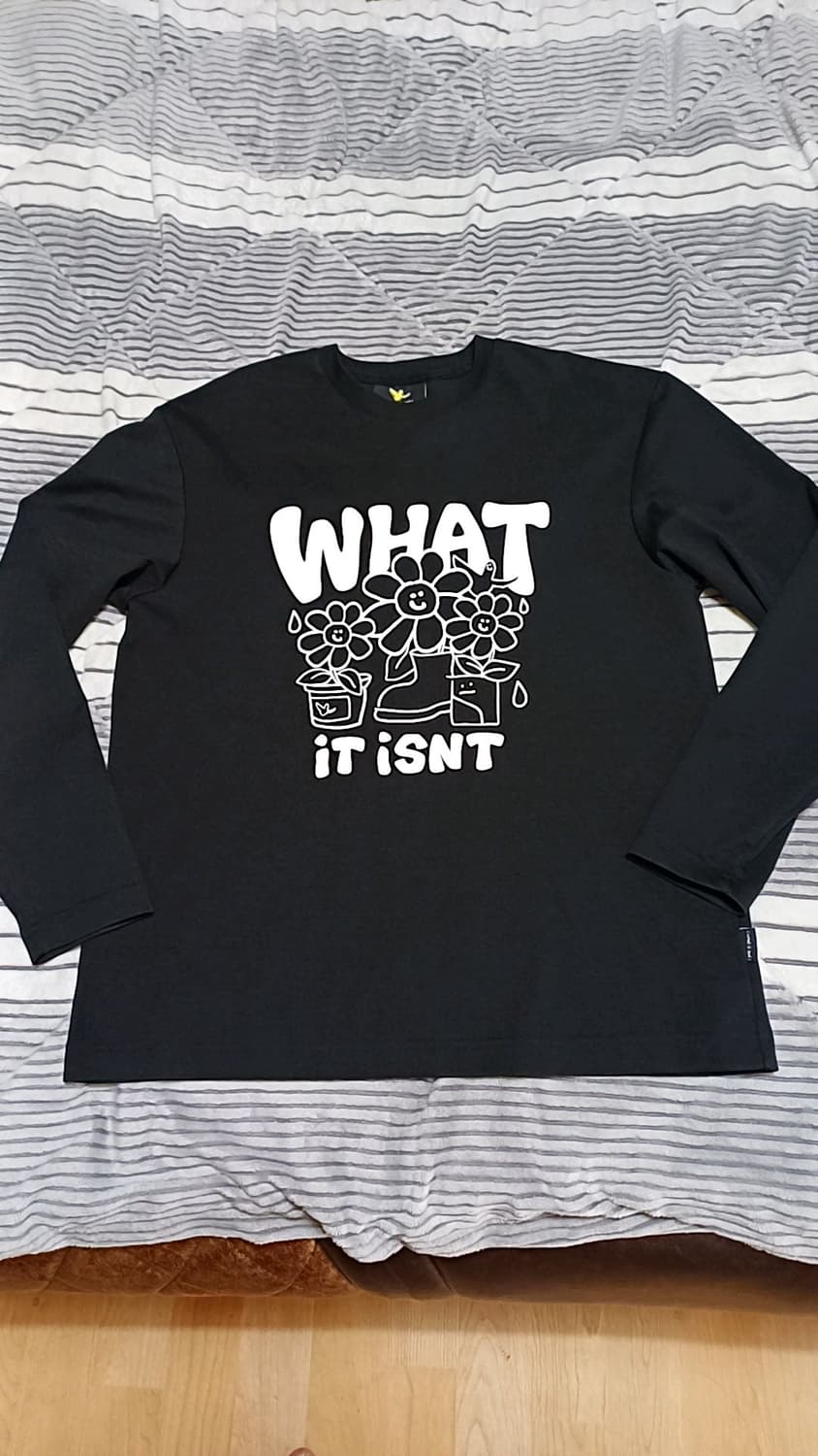 와릿이즌 긴팔 실측100 가슴51 기장66 상품이미지1